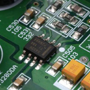 深圳三星貼片電容代理商：電腦主板上貼片電容大小怎么看？